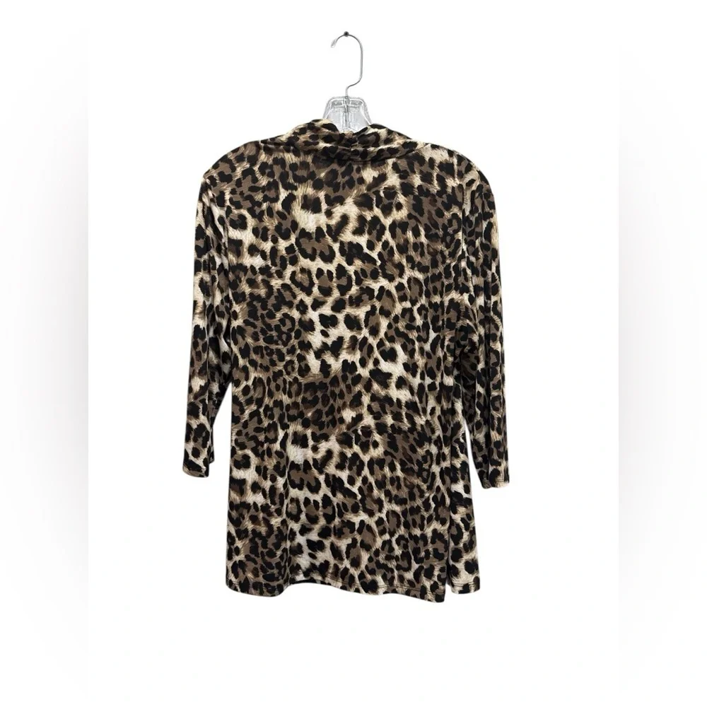 Jessica Leopard Print Faux Wrap Top | Size L (14–16) - Picture 4 of 5